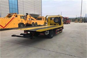 潮南非事故拖车